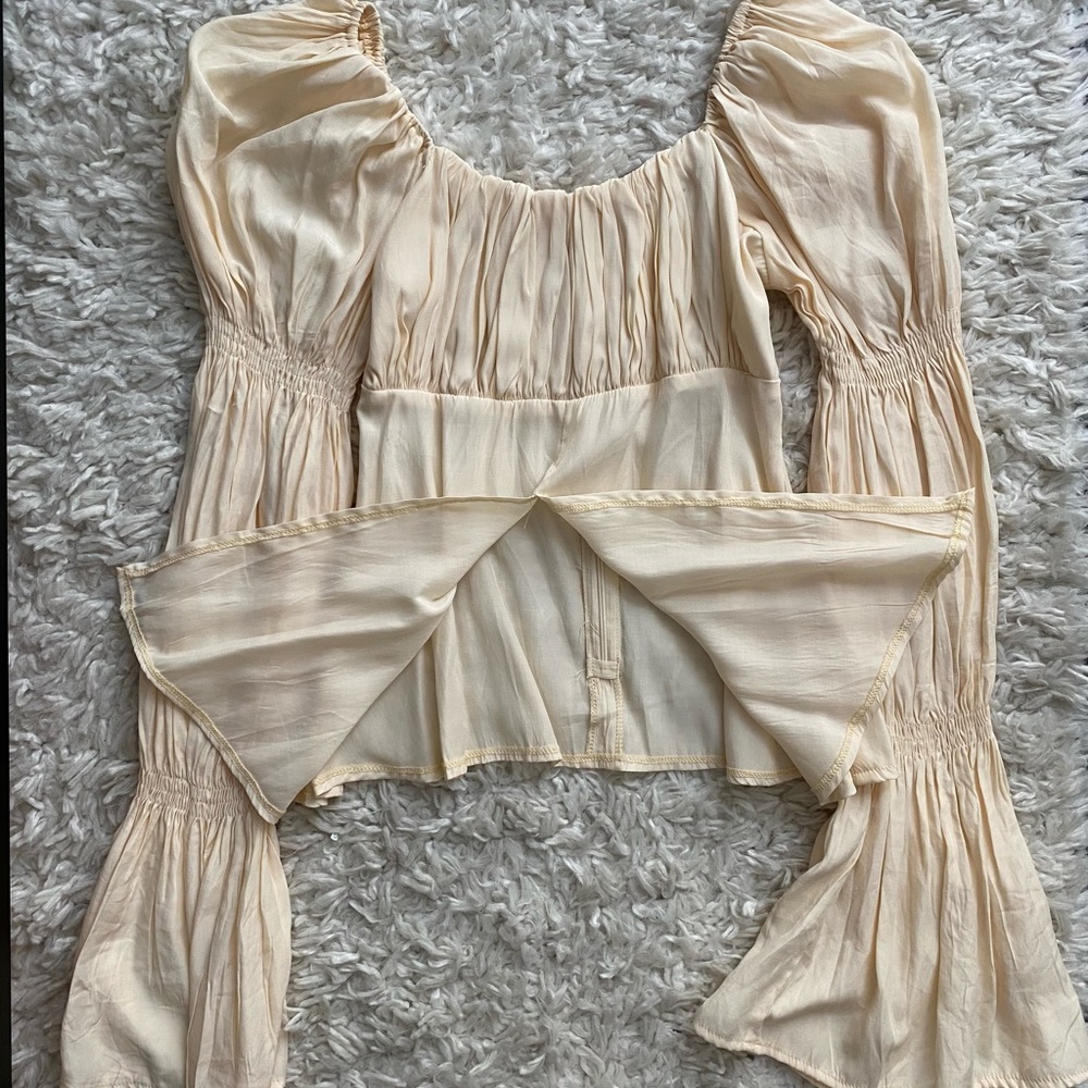 Milkmaid bubble sleeve top